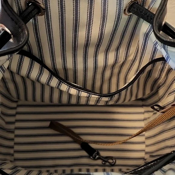 Dooney and Bourke pc bag set